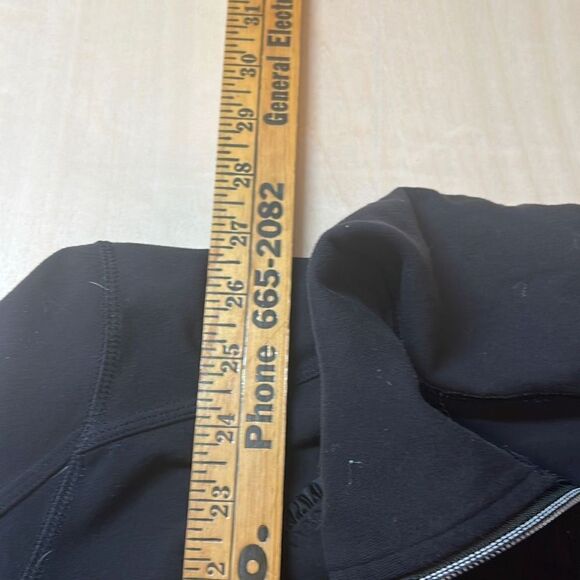 Lululemon Asana Track Jacket Black Ruffle Stride Define Special Edition - Picture 2 of 6